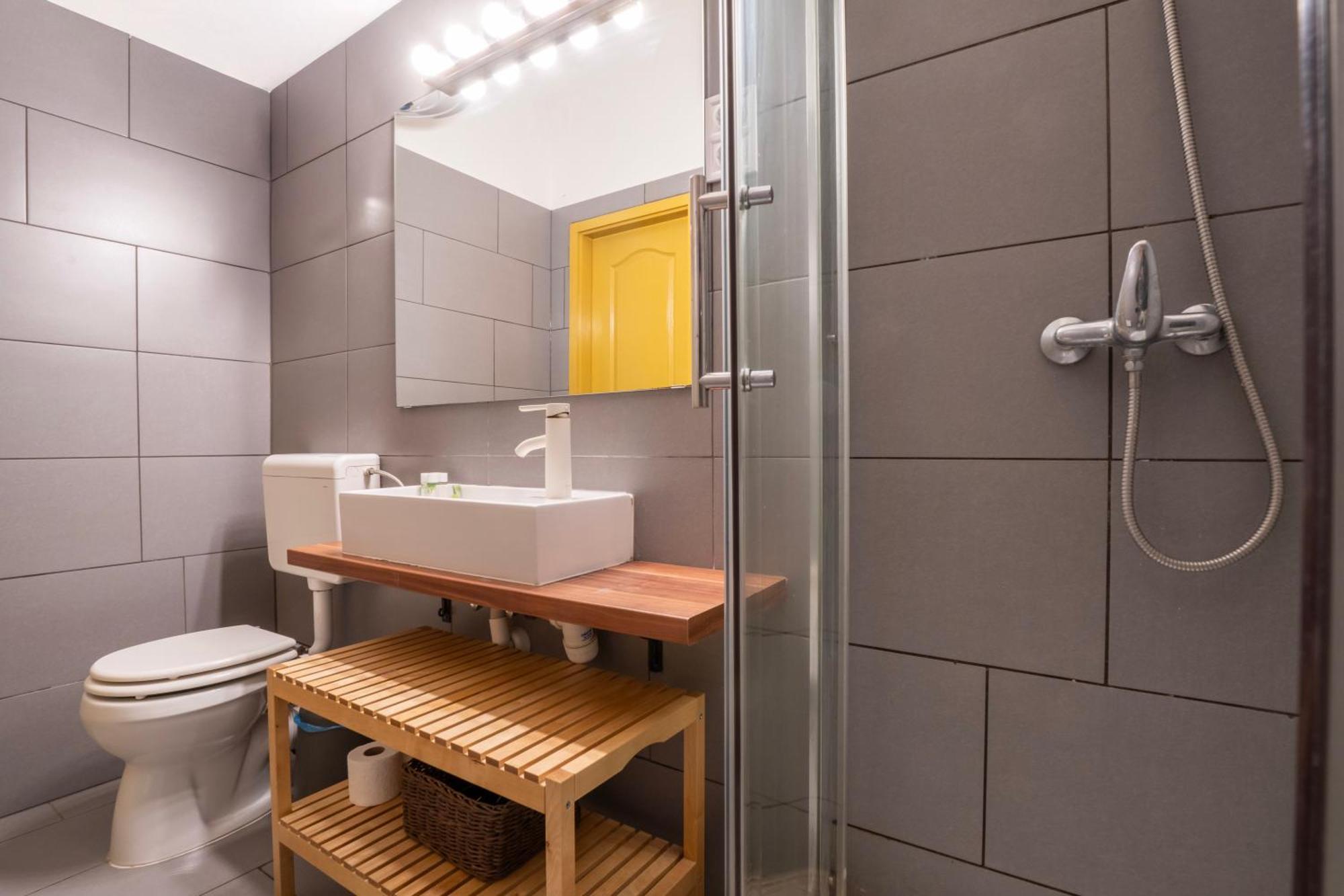 Klau10 Studio Apartment In Party District. Budapest Eksteriør bilde